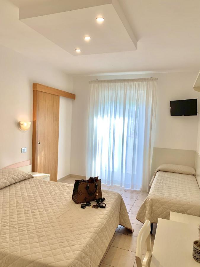 Hotel Sirena - Servizio Spiaggia Inclusive Peschici Dış mekan fotoğraf